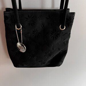 Nine west black purse floral embroidered 90s y2k 2 straps